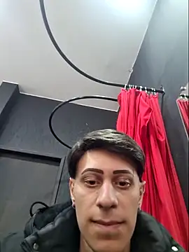 Snapshot of Leinad27 chatting on December 18, 3:07 pm Leinad27 online show from December 18, 3:07 pm