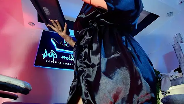 MegganLuna online show from January 14, 2:40 am