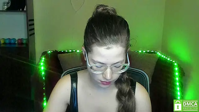 Alicia redfollow online show from January 20, 9:46 am