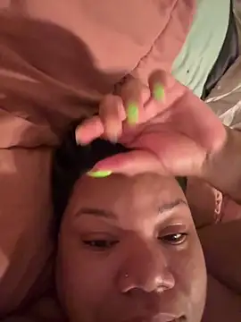 Snapshot of InterRacialFacial7296 chatting on May 21, 11:17 am InterRacialFacial7296 online show from May 21, 11:17 am