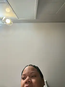 Snapshot of InterRacialFacial7296 chatting on June 25, 1:15 pm InterRacialFacial7296 online show from June 25, 1:15 pm