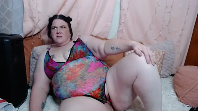 leenieb88 online show from January 27, 11:11 pm