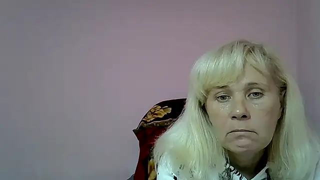 Snapshot of sakura_blonde chatting on December 28, 6:18 pm sakura blonde online show from December 28, 6:18 pm