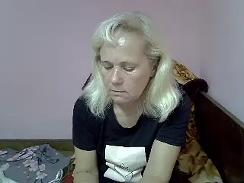 Snapshot of sakura_blonde chatting on December 29, 9:30 pm sakura blonde online show from December 29, 9:30 pm
