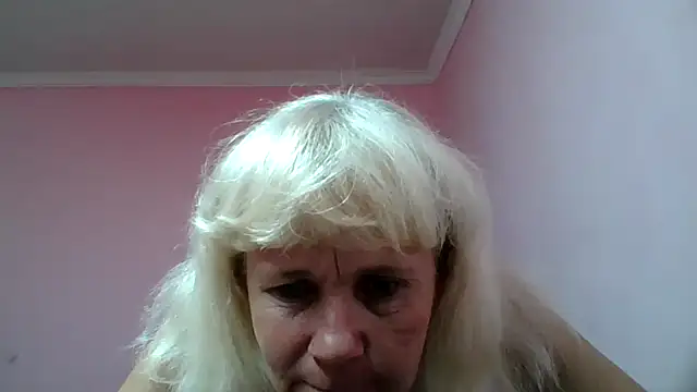 Snapshot of sakura_blonde chatting on January 24, 9:37 pm sakura blonde online show from January 24, 9:37 pm