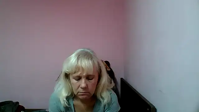 Snapshot of sakura_blonde chatting on January 27, 9:33 pm sakura blonde online show from January 27, 9:33 pm