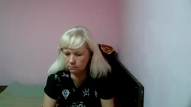 Snapshot of sakura_blonde chatting on February 18, 11:33 am sakura blonde online show from February 18, 11:33 am