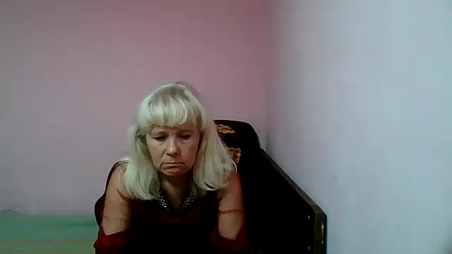 Snapshot of sakura_blonde chatting on February 19, 4:55 pm sakura blonde online show from February 19, 4:55 pm