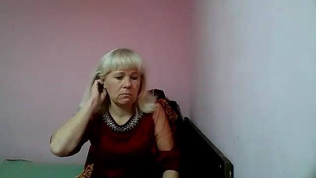 Snapshot of sakura_blonde chatting on February 20, 7:01 am sakura blonde online show from February 20, 7:01 am