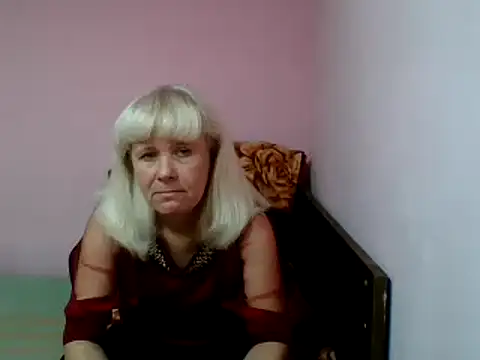 Snapshot of sakura_blonde chatting on February 23, 11:33 am sakura blonde online show from February 23, 11:33 am