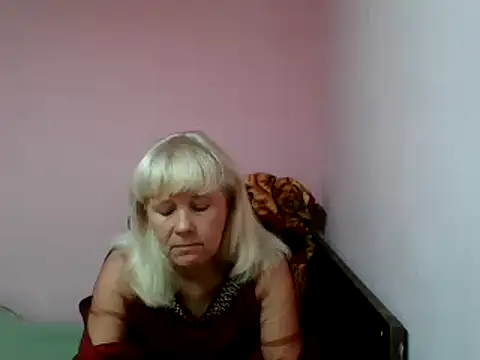 Snapshot of sakura_blonde chatting on February 25, 7:03 pm sakura blonde online show from February 25, 7:03 pm