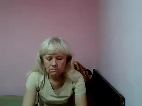 Snapshot of sakura_blonde chatting on February 28, 9:04 am sakura blonde online show from February 28, 9:04 am