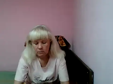 Snapshot of sakura_blonde chatting on March 4, 5:13 pm sakura blonde online show from March 4, 5:13 pm