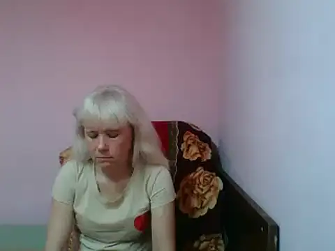 Snapshot of sakura_blonde chatting on March 23, 7:53 am sakura blonde online show from March 23, 7:53 am
