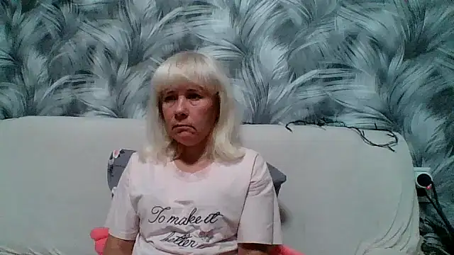 sakura blonde online show from October 4, 5:05 am