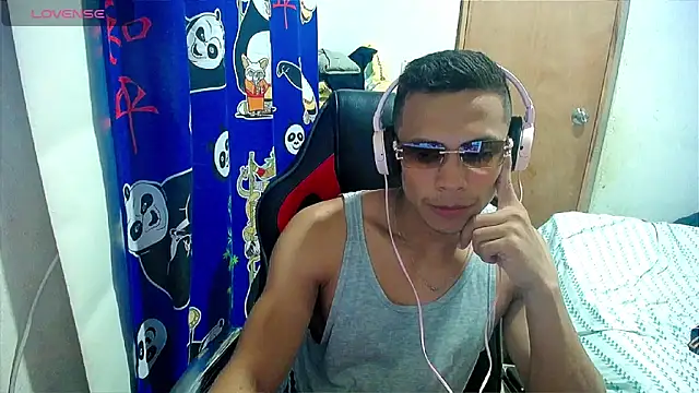 Willy Mate online show from December 25, 9:13 am