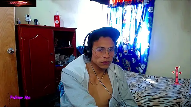 Willy Mate online show from October 16, 6:53 pm