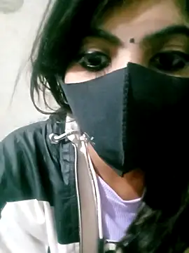 Snapshot of Janvi-90 chatting on December 30, 2:09 am Janvi-90 online show from December 30, 2:09 am