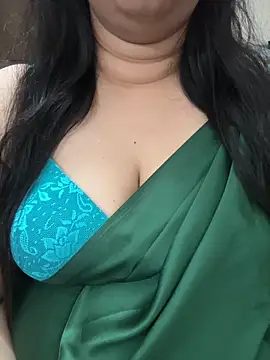 Akhi Akshaya online show from December 18, 9:25 am