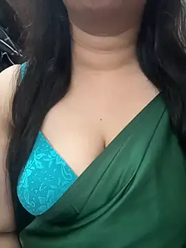 Akhi Akshaya online show from December 18, 4:28 pm