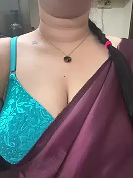 Akhi Akshaya online show from December 20, 12:38 pm