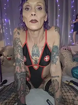 MommyMisfit online show from July 27, 9:44 pm