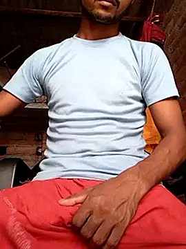 Snapshot of Suraj223kumar chatting on September 28, 1:33 am Suraj223kumar online show from September 28, 1:33 am