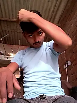 Snapshot of Suraj223kumar chatting on October 10, 1:04 am Suraj223kumar online show from October 10, 1:04 am