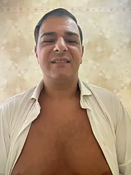 Snapshot of SecretlyDD chatting on October 13, 7:41 am SecretlyDD online show from October 13, 7:41 am