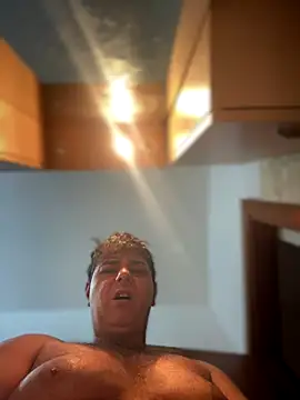 Snapshot of SecretlyDD chatting on October 20, 7:20 am SecretlyDD online show from October 20, 7:20 am