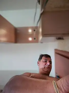 SecretlyDD online show from February 18, 9:16 am