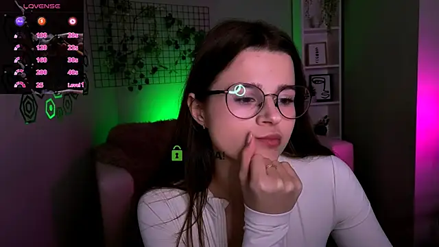 berry alma online show from December 14, 8:24 pm