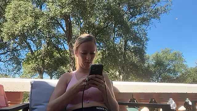 Emmy frenchie online show from September 23, 10:29 am