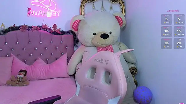 Emilly tay online show from December 29, 6:24 am