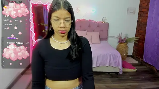 Emilly tay online show from February 8, 11:22 am