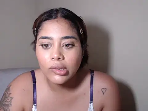 sexystrip02 online show from June 3, 8:25 pm