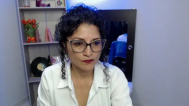 arianna ros3 online show from February 1, 7:13 pm