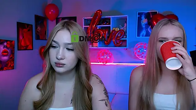 playful sophie online show from February 9, 8:24 pm