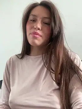 Snapshot of eriika_deep_ chatting on February 1, 6:08 pm eriika deep online show from February 1, 6:08 pm