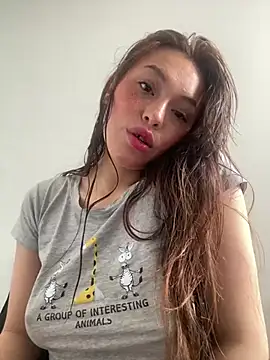 Snapshot of eriika_deep_ chatting on February 2, 5:04 pm eriika deep online show from February 2, 5:04 pm
