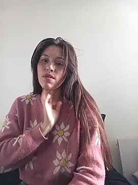 Snapshot of eriika_deep_ chatting on February 19, 6:21 pm eriika deep online show from February 19, 6:21 pm