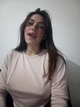 Snapshot of eriika_deep_ chatting on March 9, 3:01 am eriika deep online show from March 9, 3:01 am