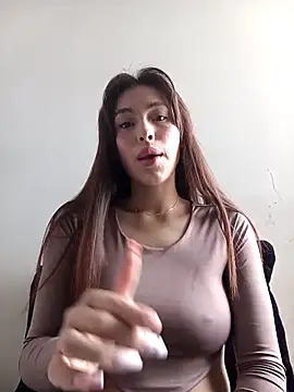 Snapshot of eriika_deep_ chatting on November 22, 3:33 pm eriika deep online show from November 22, 3:33 pm