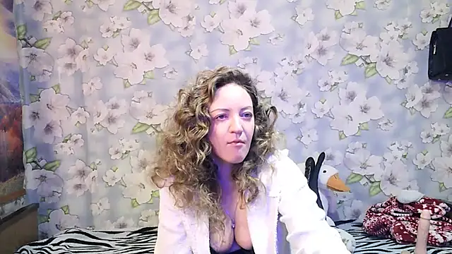 KattyLuuu online show from October 30, 9:04 pm