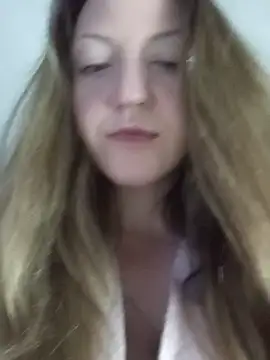Snapshot of KattyLuuu chatting on June 14, 8:55 pm KattyLuuu online show from June 14, 8:55 pm