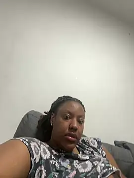 Snapshot of LavenderBuxton chatting on March 3, 10:52 pm LavenderBuxton online show from March 3, 10:52 pm