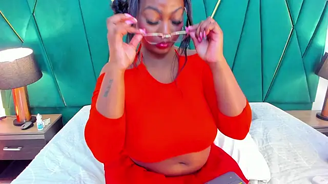 Snapshot of Tamara_Myller chatting on March 20, 3:36 pm Tamara Myller online show from March 20, 3:36 pm