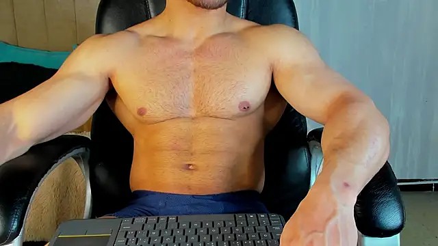 Snapshot of jeicob_gagnon chatting on March 28, 7:46 pm jeicob gagnon online show from March 28, 7:46 pm