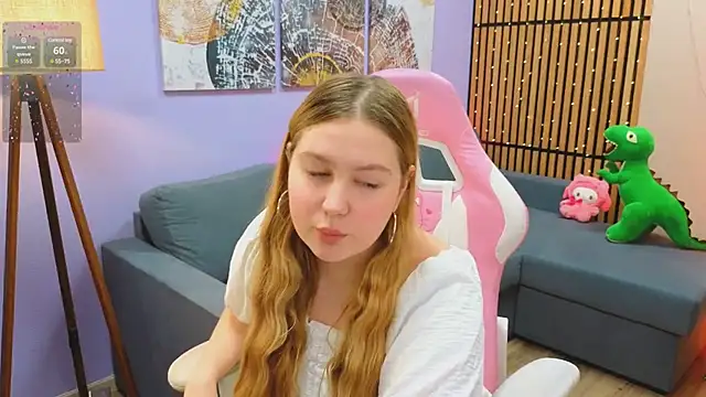 Ellie Wellie online show from February 10, 1:44 pm