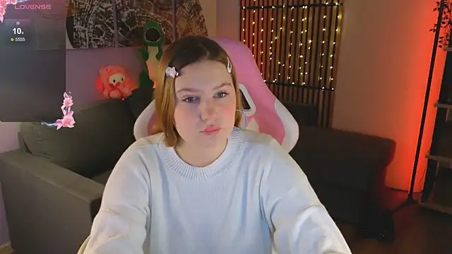Ellie Wellie online show from February 28, 12:20 pm